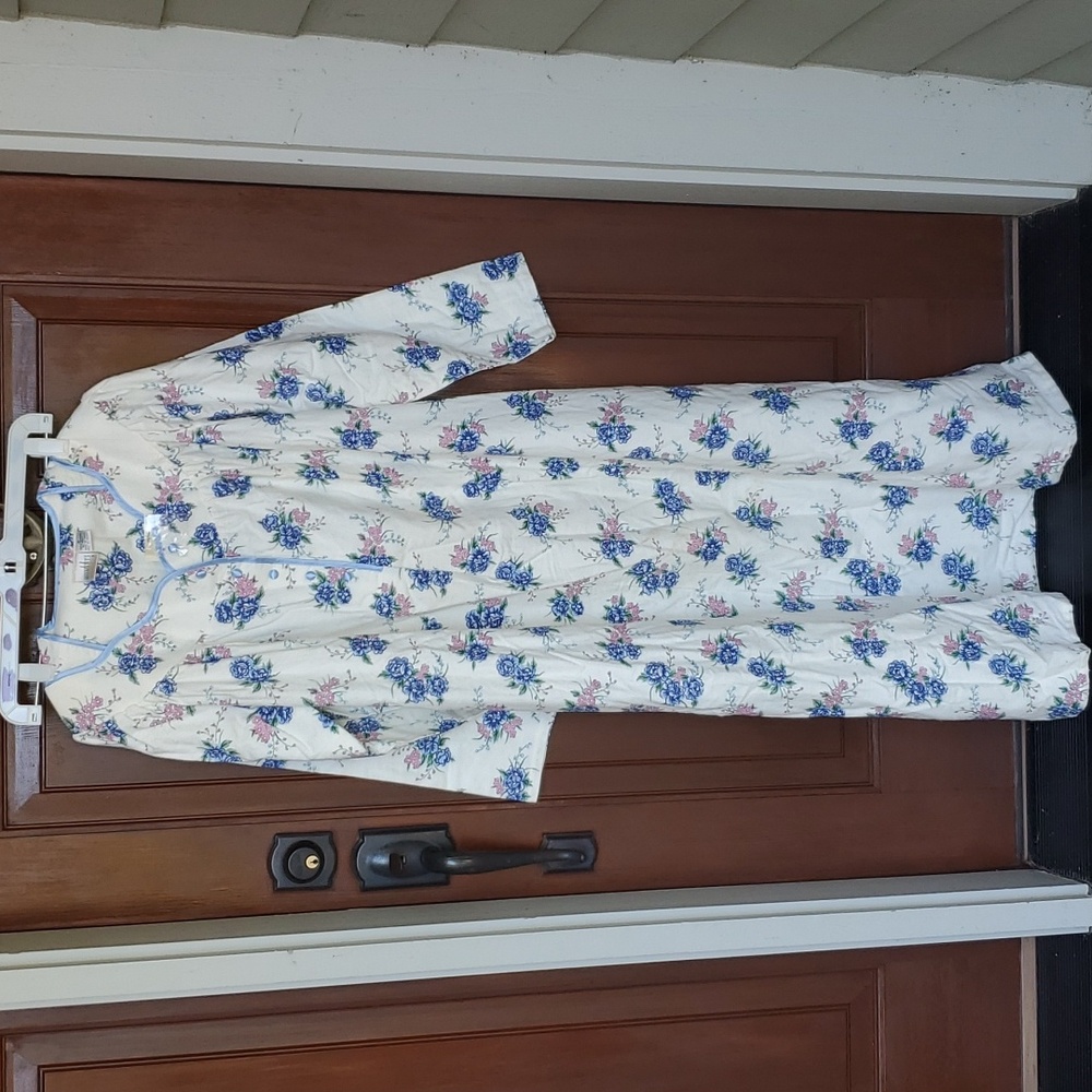 VINTAGE MOMENTS NIGHT GLOW SLEEPWEAR PAJAMAS FLORAL MEDIUM NEW LONG